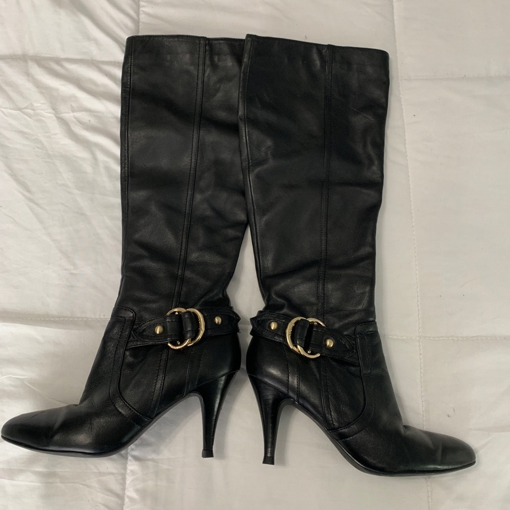 LEATHER GUESS boots, size 7 Excellent condition!